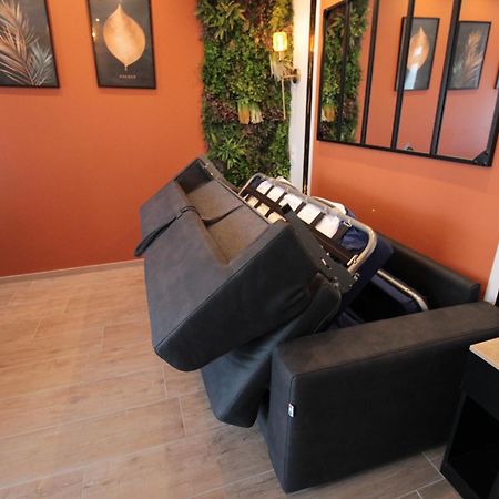 Luxury Studio, Rez De Chaussee, Parking Prive Video Surveillance, Canape Haute Qualite Convertible Couchage 2 Personnes, Centre Ville Proche, Restaurant, Boulangerie 2 Minutes A Pied, Terrasse - 800Metre Carre De Terrain - Gere Par Presta-Zen'Service Верден-сюр-Мез Екстер'єр фото