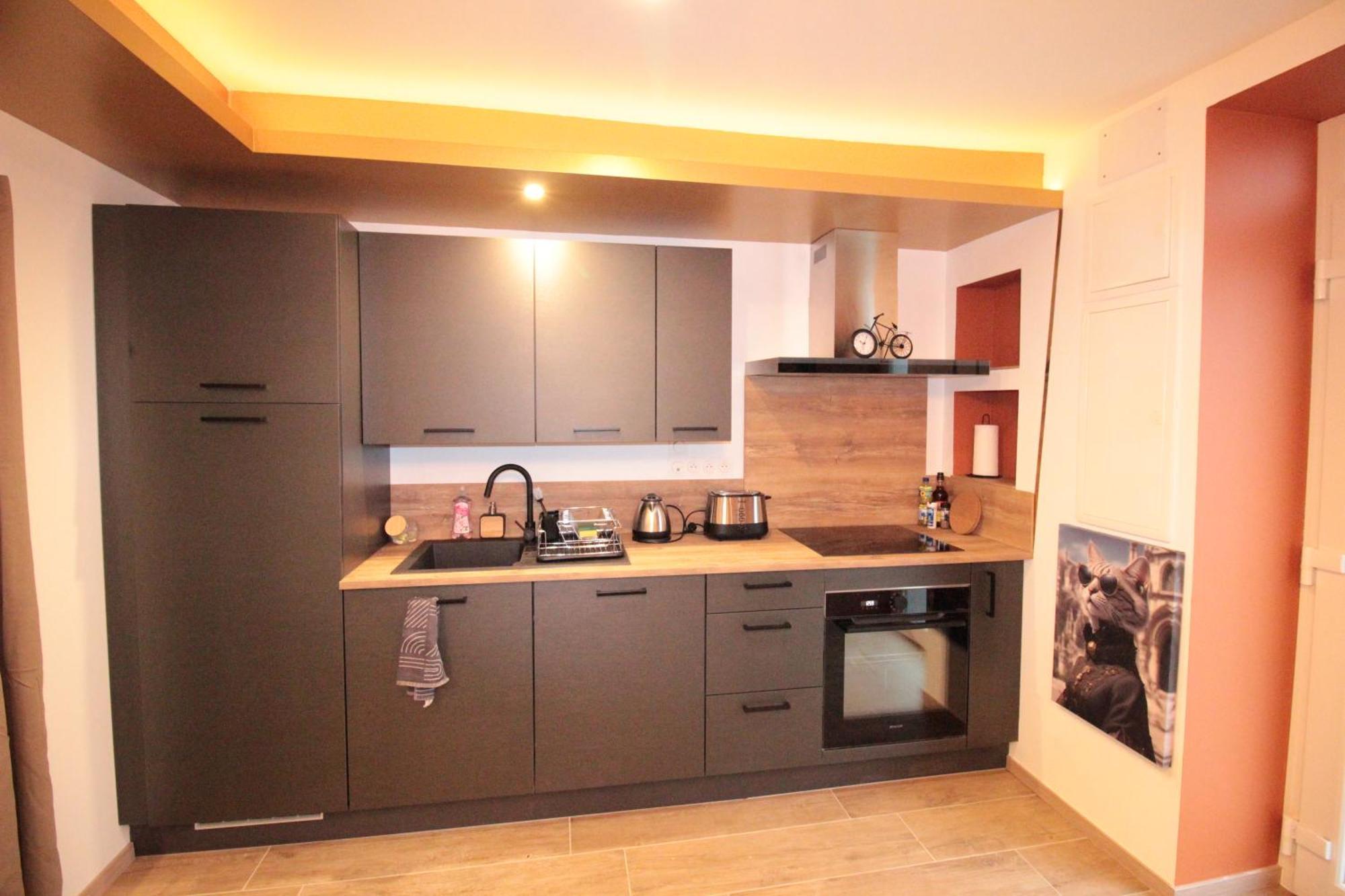 Luxury Studio, Rez De Chaussee, Parking Prive Video Surveillance, Canape Haute Qualite Convertible Couchage 2 Personnes, Centre Ville Proche, Restaurant, Boulangerie 2 Minutes A Pied, Terrasse - 800Metre Carre De Terrain - Gere Par Presta-Zen'Service Верден-сюр-Мез Екстер'єр фото