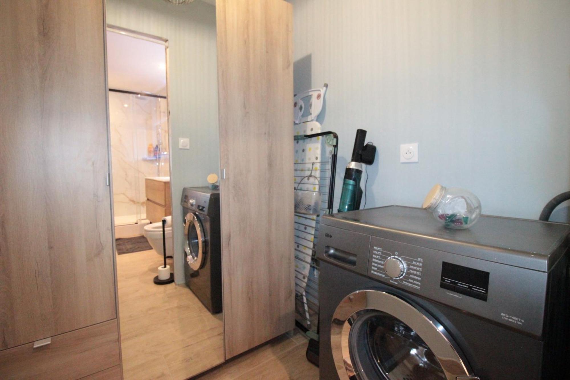Luxury Studio, Rez De Chaussee, Parking Prive Video Surveillance, Canape Haute Qualite Convertible Couchage 2 Personnes, Centre Ville Proche, Restaurant, Boulangerie 2 Minutes A Pied, Terrasse - 800Metre Carre De Terrain - Gere Par Presta-Zen'Service Верден-сюр-Мез Екстер'єр фото