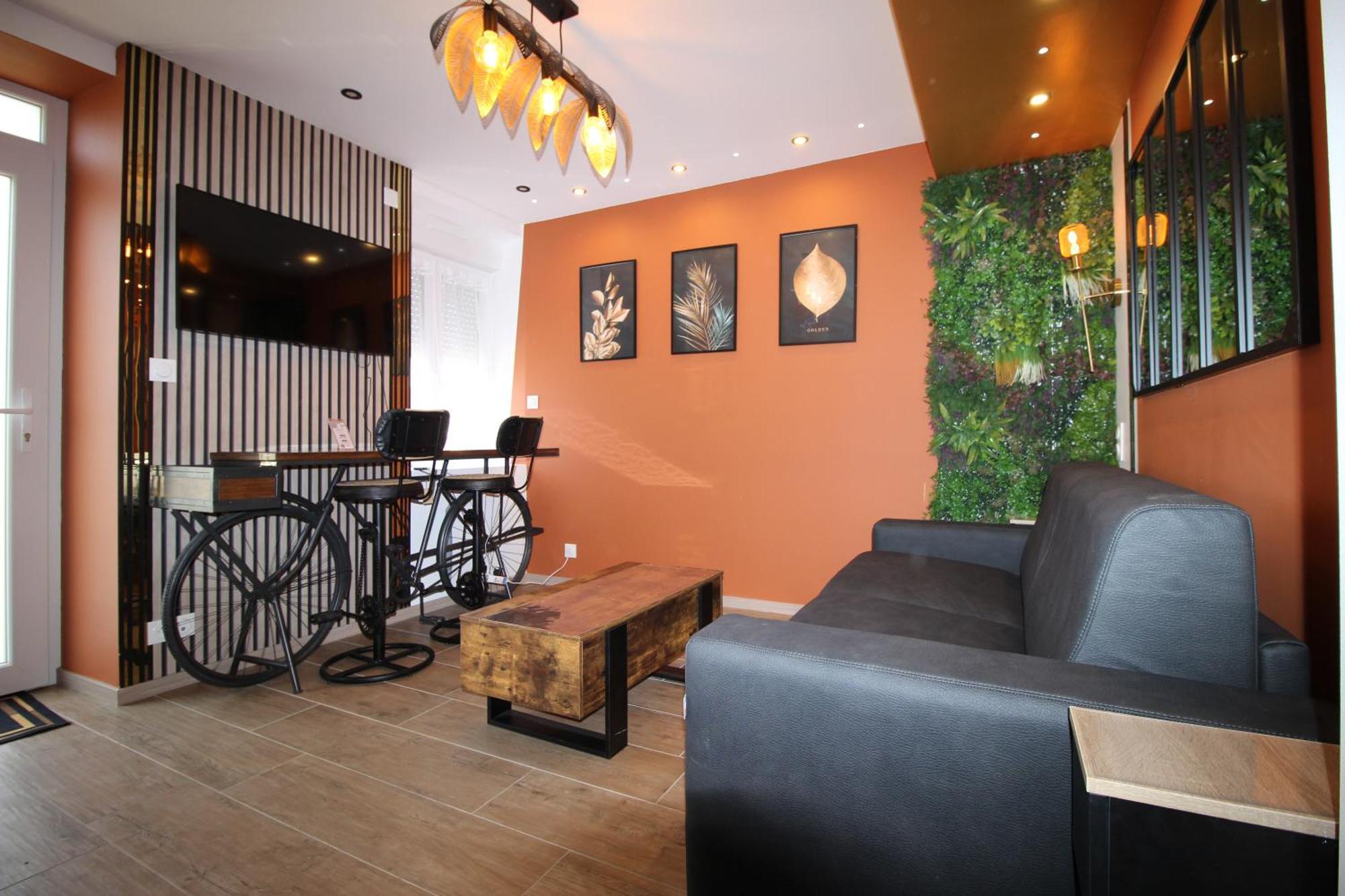 Luxury Studio, Rez De Chaussee, Parking Prive Video Surveillance, Canape Haute Qualite Convertible Couchage 2 Personnes, Centre Ville Proche, Restaurant, Boulangerie 2 Minutes A Pied, Terrasse - 800Metre Carre De Terrain - Gere Par Presta-Zen'Service Верден-сюр-Мез Екстер'єр фото